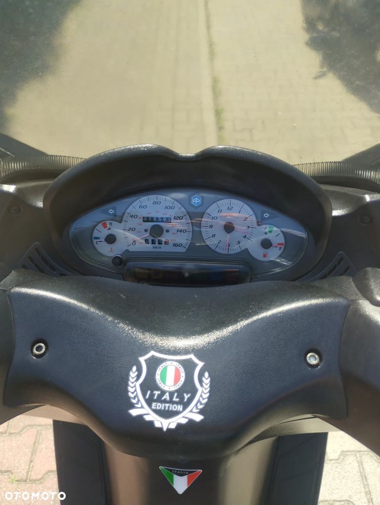 Piaggio X8 - 13