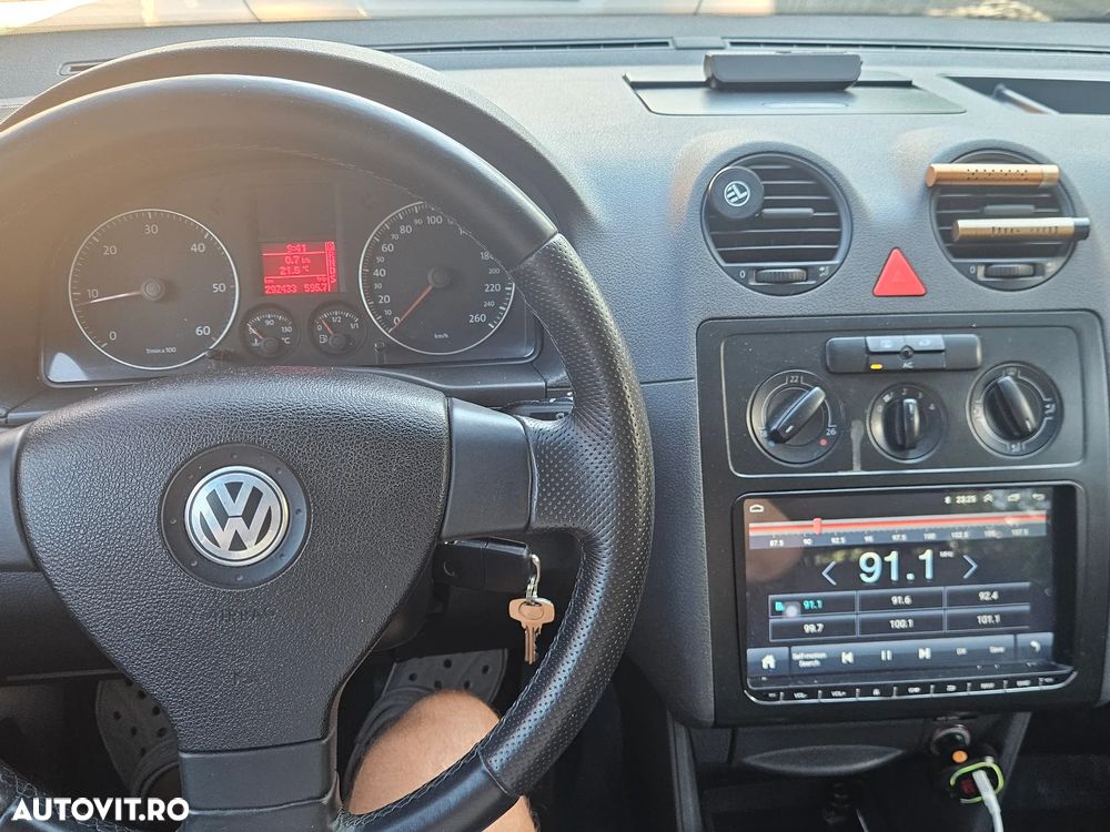 Volkswagen Caddy ver-1-9-life-7--si- - 4