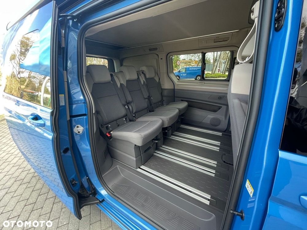 Volkswagen california Nowa California Beach silnik: 2,0 l TSI OPF 204 KM / skrzynia biegów: 7-biegowa DSG rozstaw osi: 3124 mm - 18