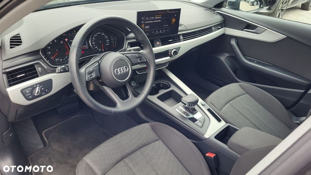 Audi A4 Limousine 35 TFSI mHEV S tronic - 10