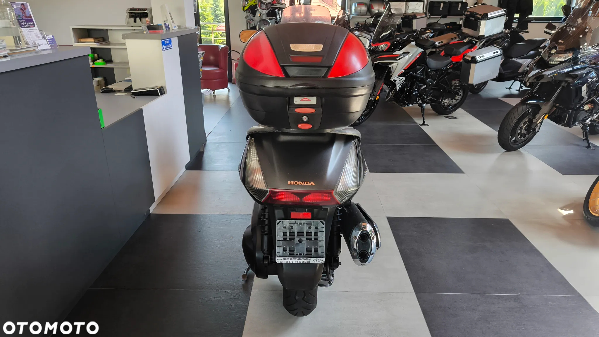 Honda Silver Wing - 8