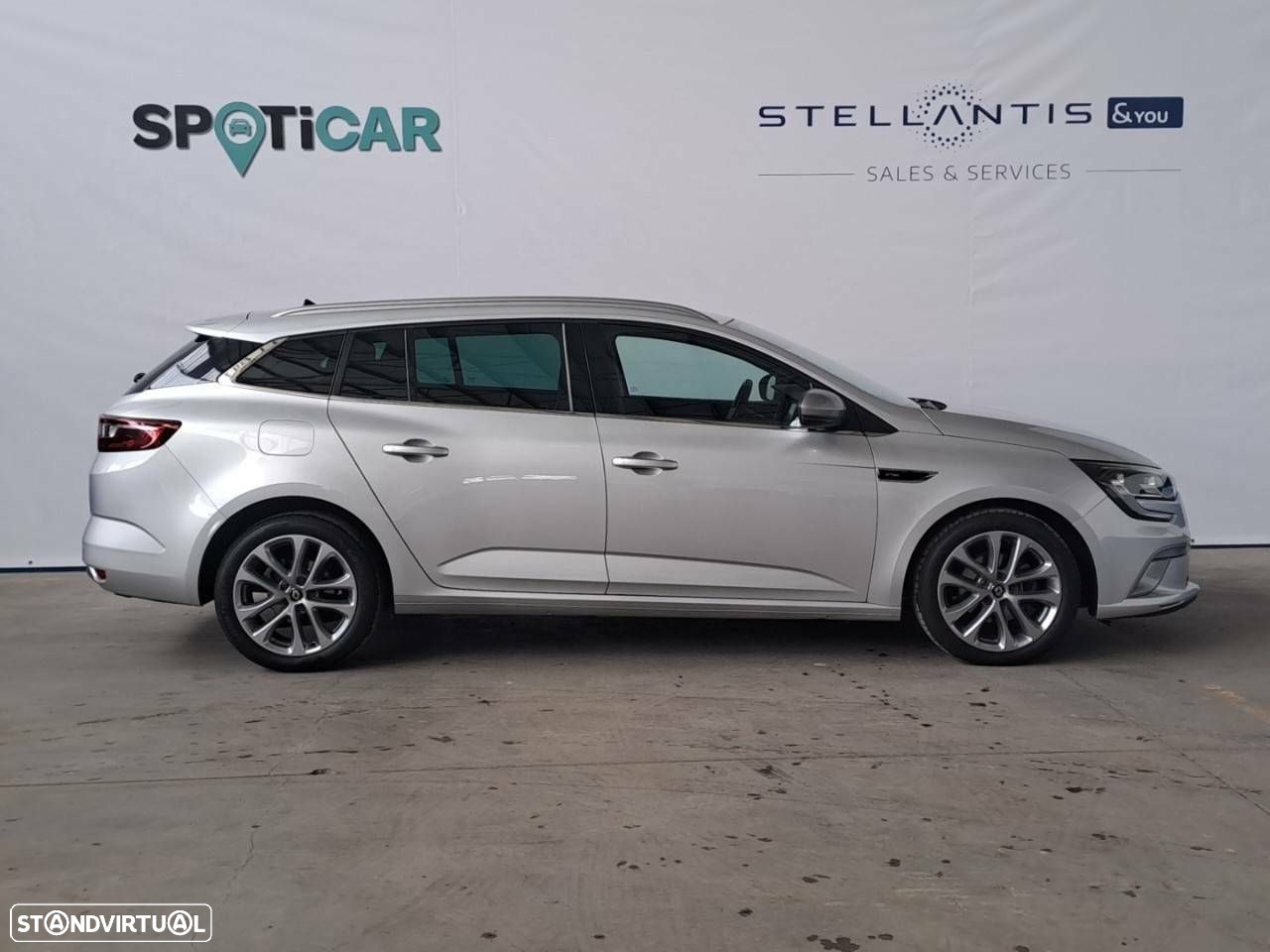 Renault Mégane 1.5 Blue dCi GT Line EDC - 4