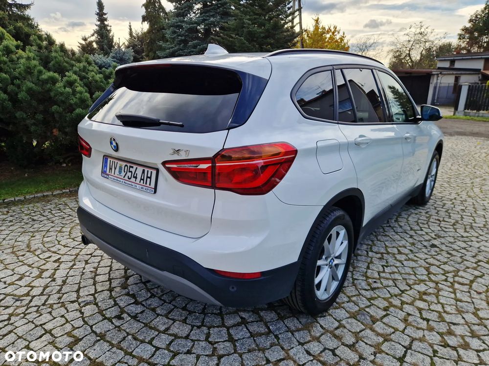 BMW X1 sDrive18i Sport Line - 9