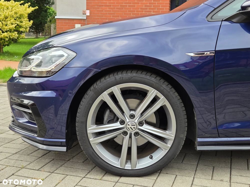 Volkswagen Golf 1.5 eTSI OPF DSG R-Line - 35