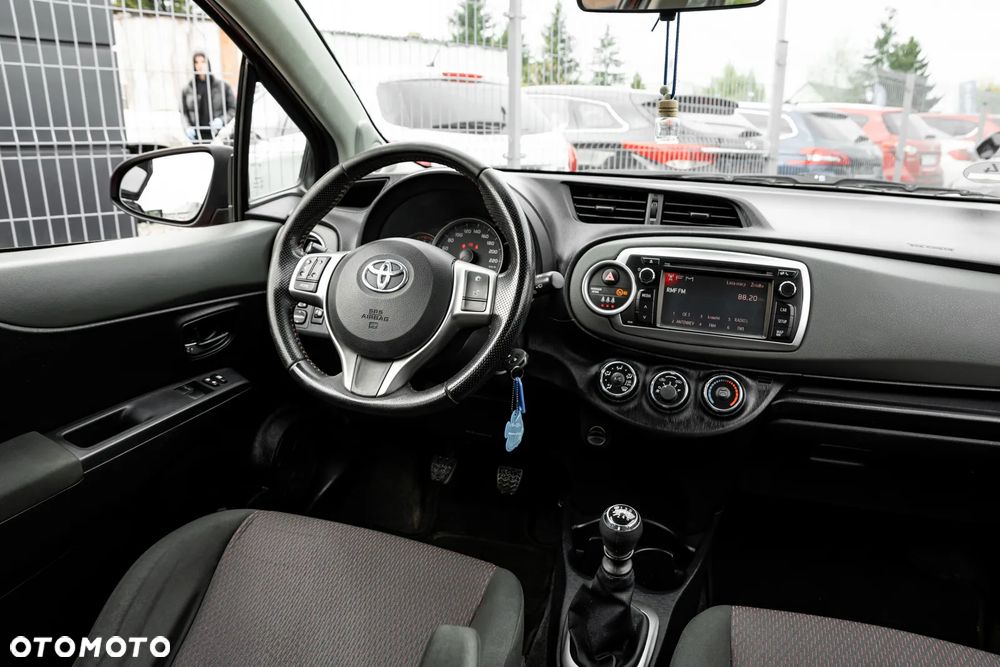 Toyota Yaris 1.33 VVT-i S - 27