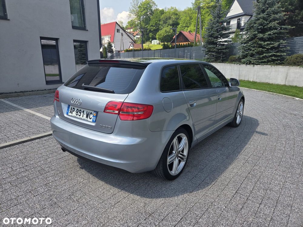 Audi A3 Sportback 2.0 TDI DPF S tronic S line Sportpaket - 6