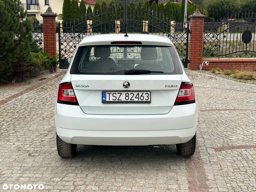 Skoda Fabia - 5