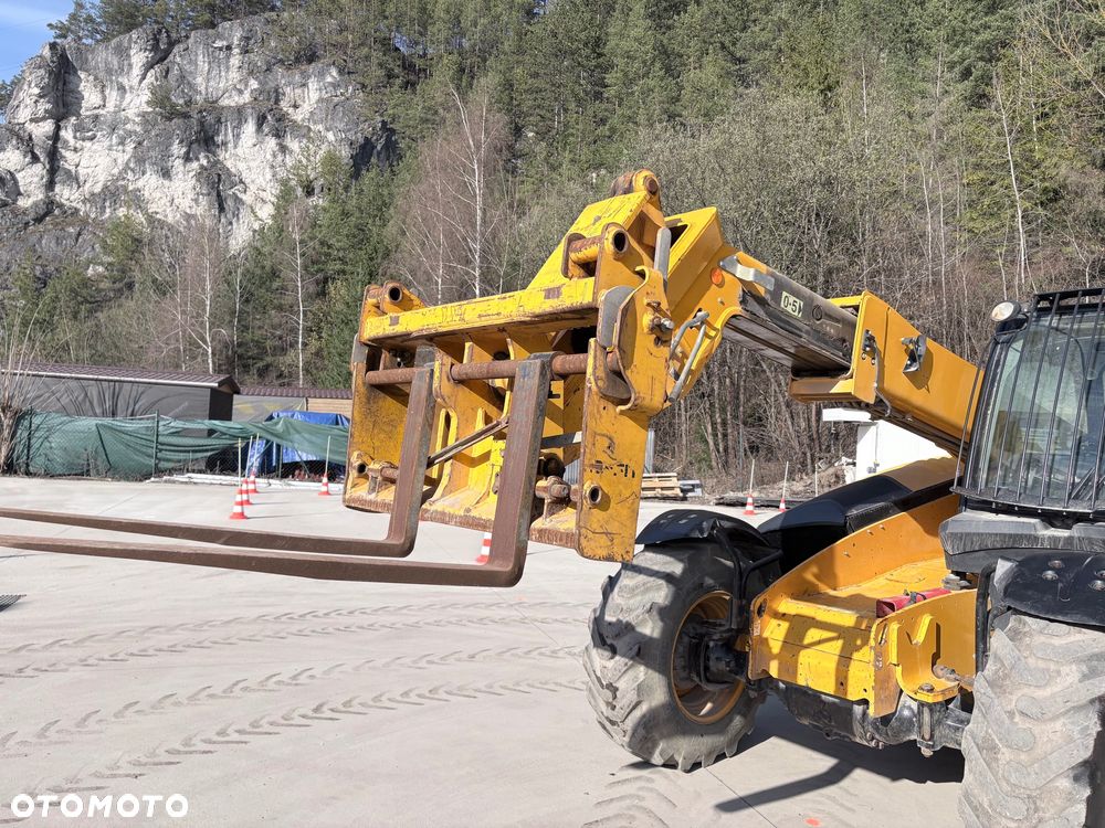 JCB 531-70 Agri - 11