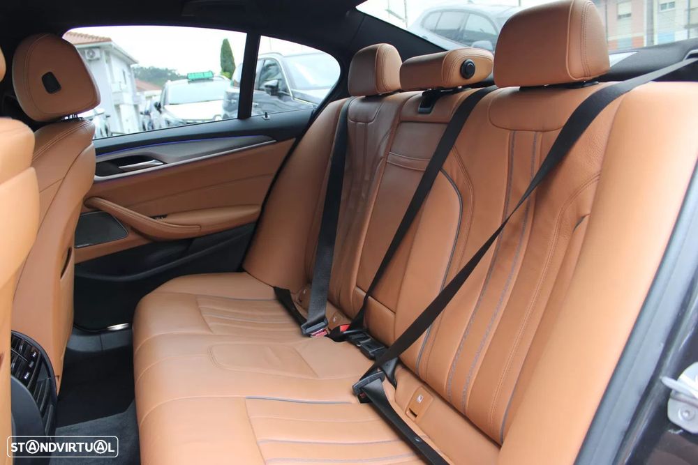 BMW 530 e iPerformance Pack M - 30