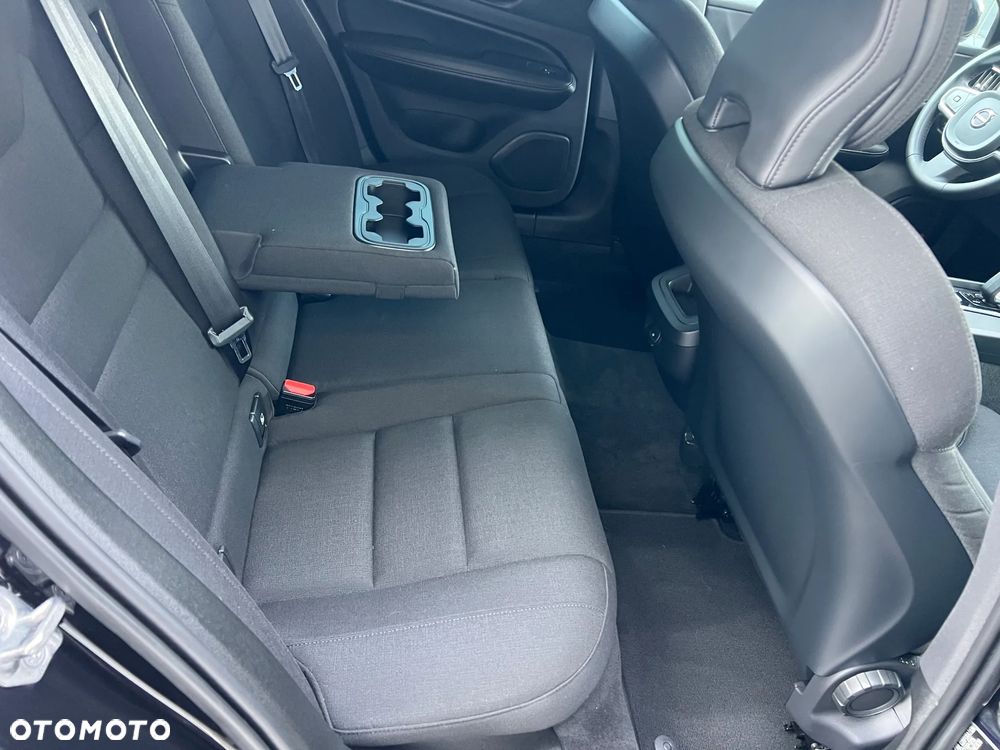 Volvo V60 B4 D Geartronic Momentum Pro - 32