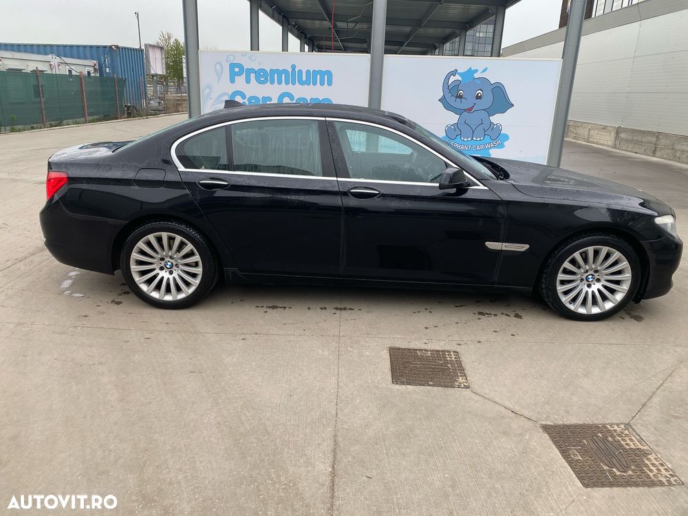 BMW Seria 7 730d - 12