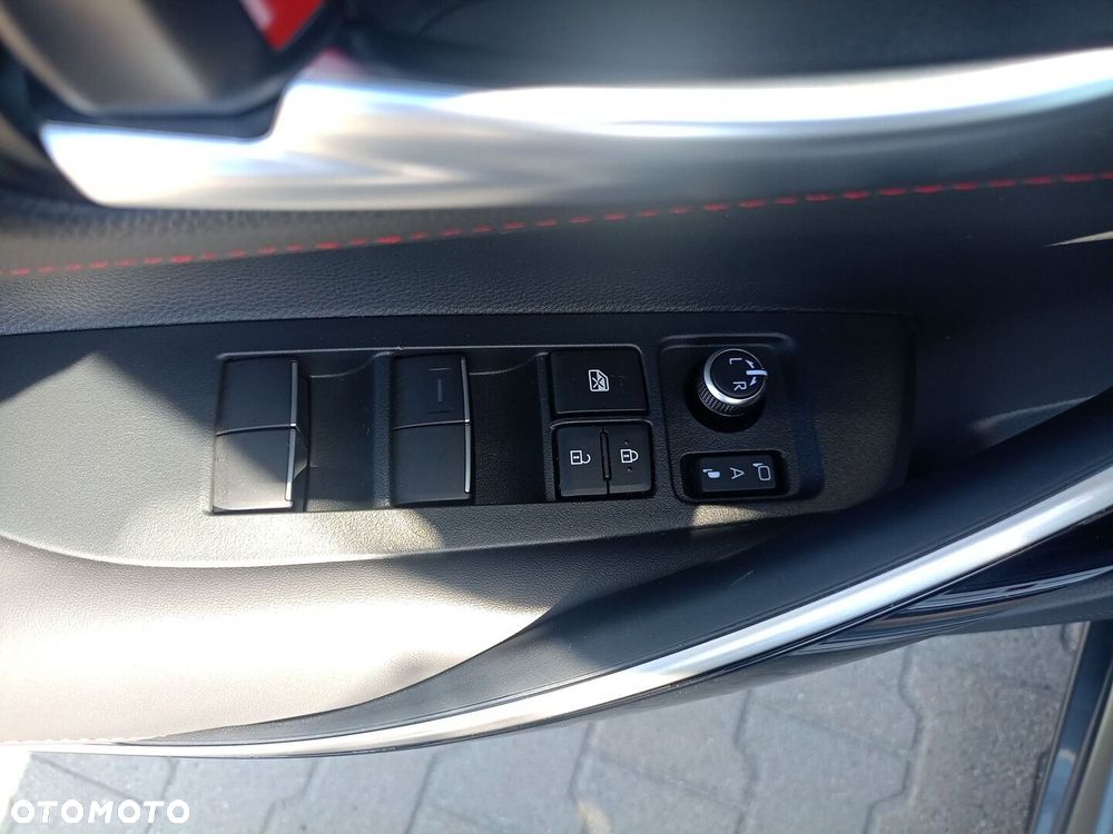Toyota Corolla 1.8 Hybrid GR Sport Dynamic - 16