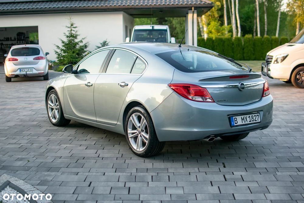Opel Insignia - 16