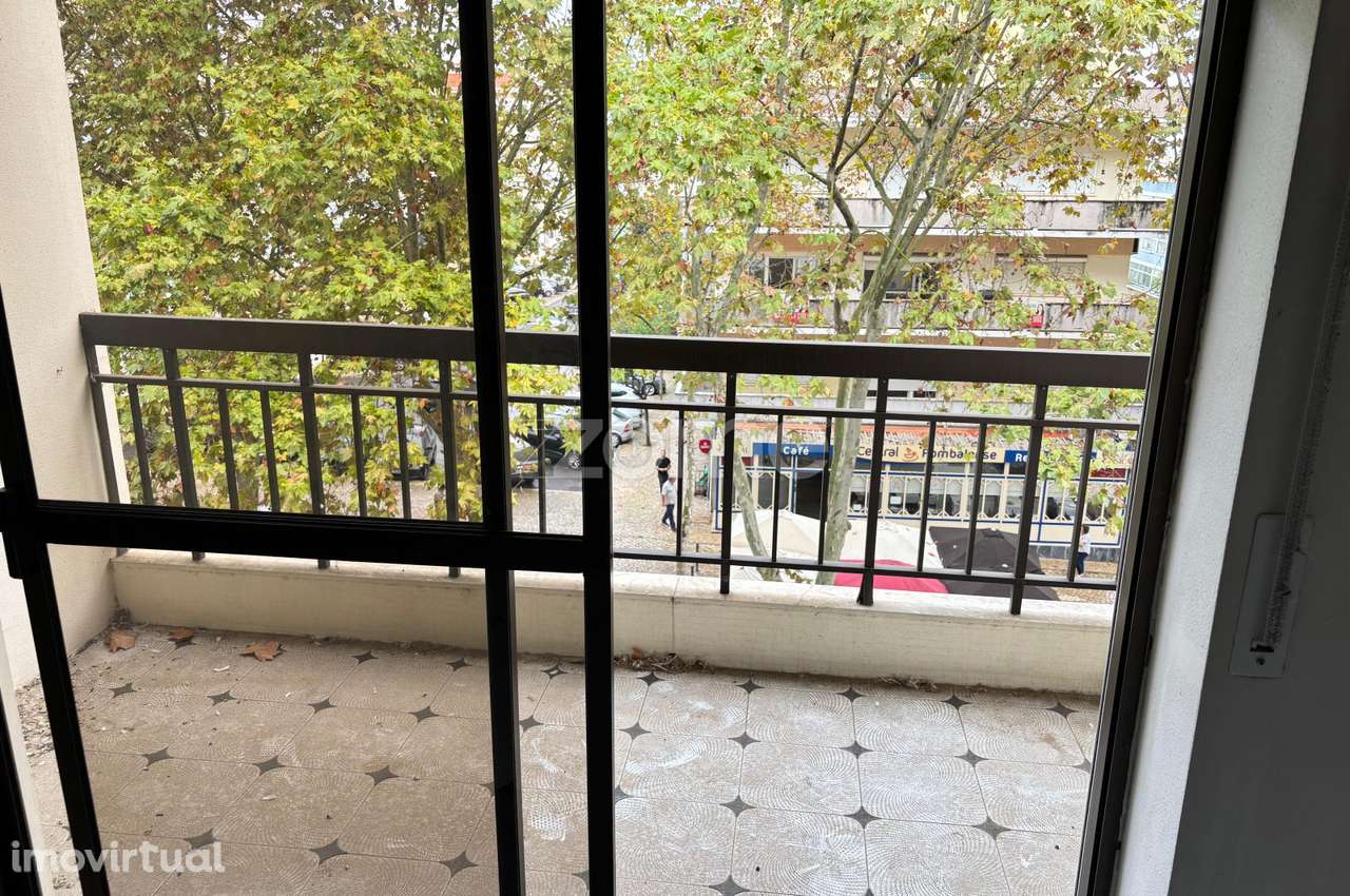 Apartamento T2 com Arrecadação na Rua da Liberdade - Grande imagem: 3/26