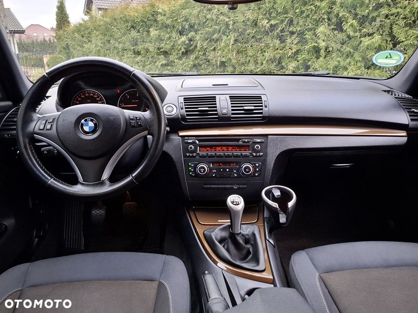 BMW Seria 1 120d DPF Edition Lifestyle - 21