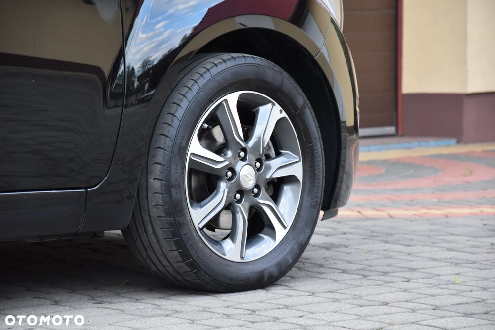 Hyundai ix20 1.4 blue YES - 17