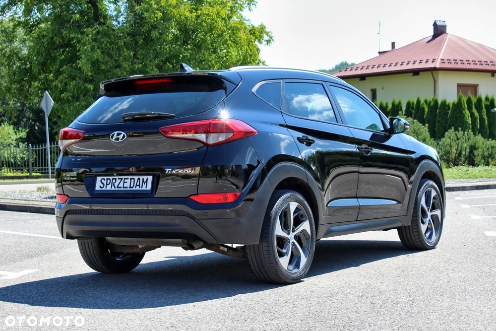 Hyundai Tucson 1.7 CRDI BlueDrive Style 2WD - 4