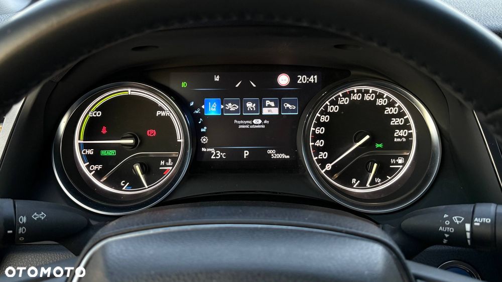 Toyota Camry 2.5 Hybrid Comfort CVT - 27