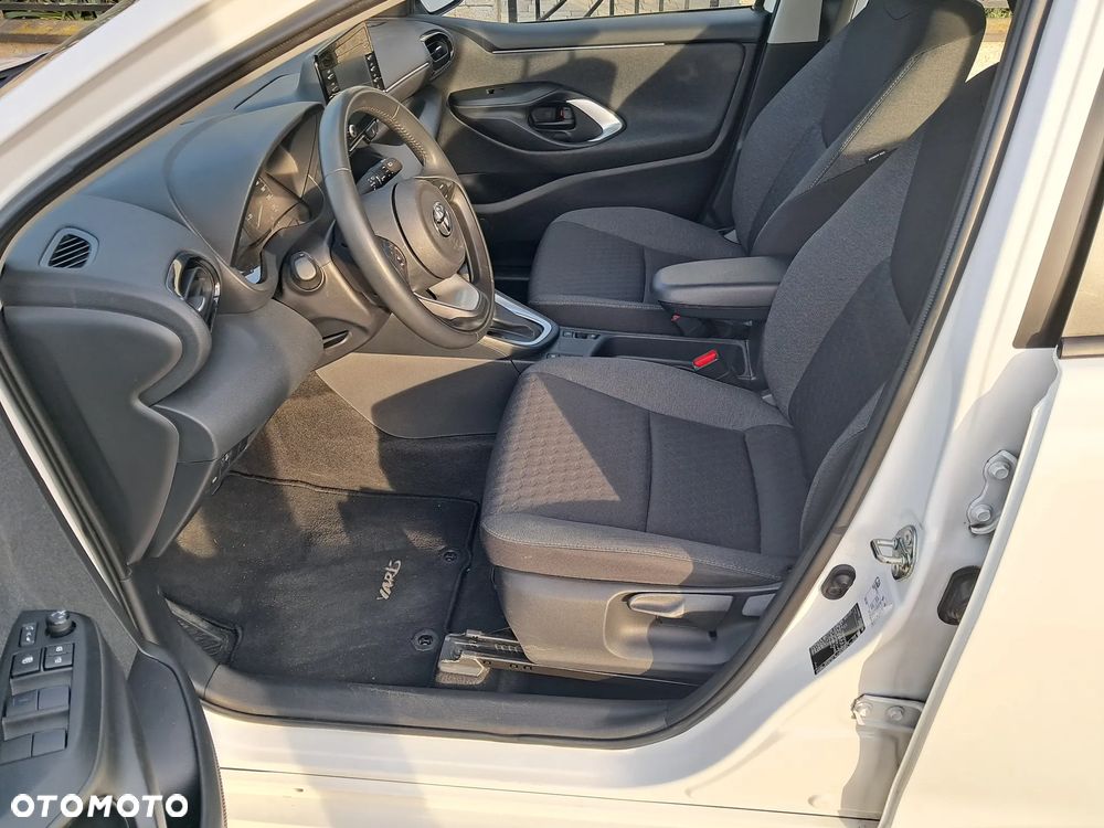 Toyota Yaris Hybrid 116 1.5 VVT-i Comfort - 27