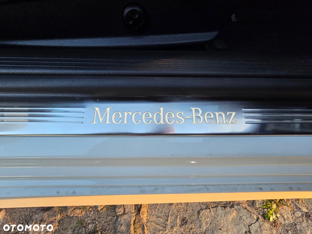 Mercedes-Benz Klasa E 220 d AMG - 18