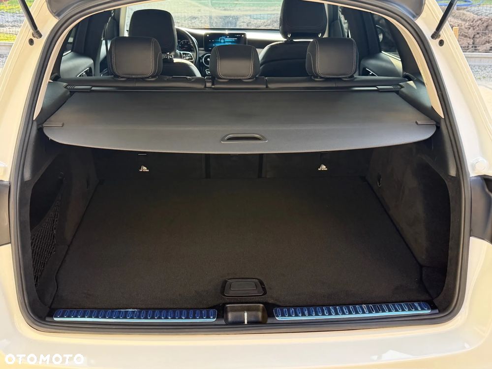 Mercedes-Benz GLC 250 4Matic 9G-TRONIC Exclusive - 27