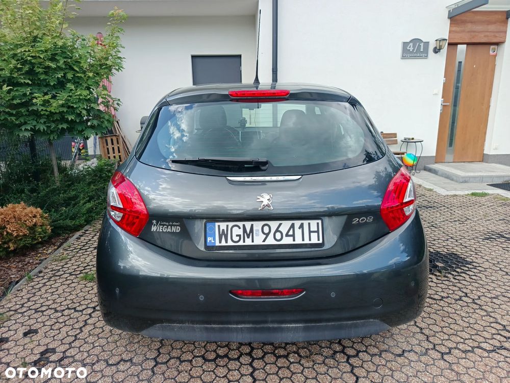 Peugeot 208 - 3