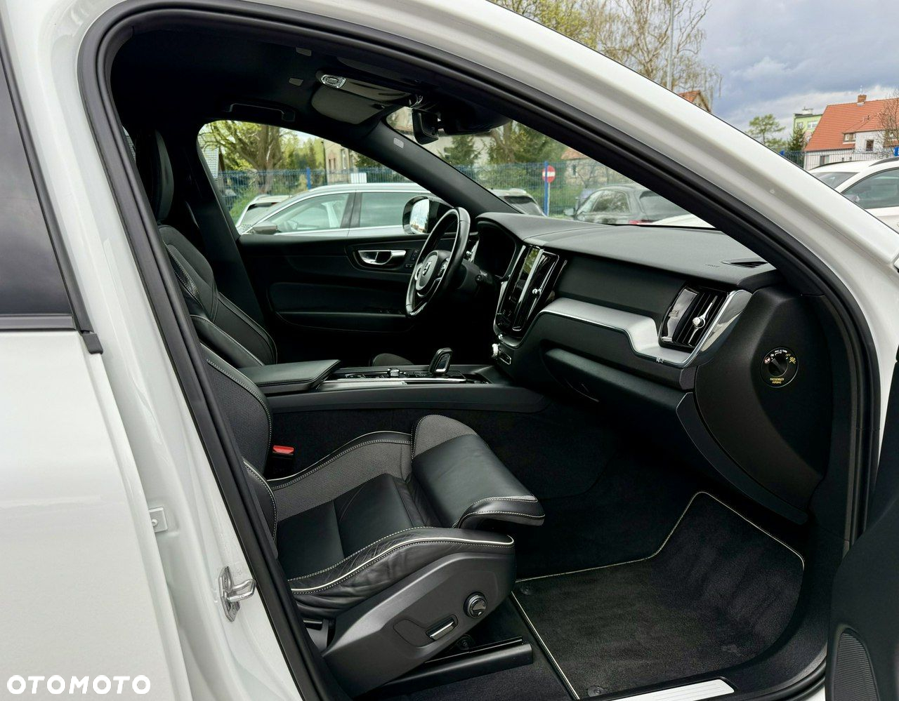 Volvo XC 60 B4 D AWD Geartronic RDesign - 13