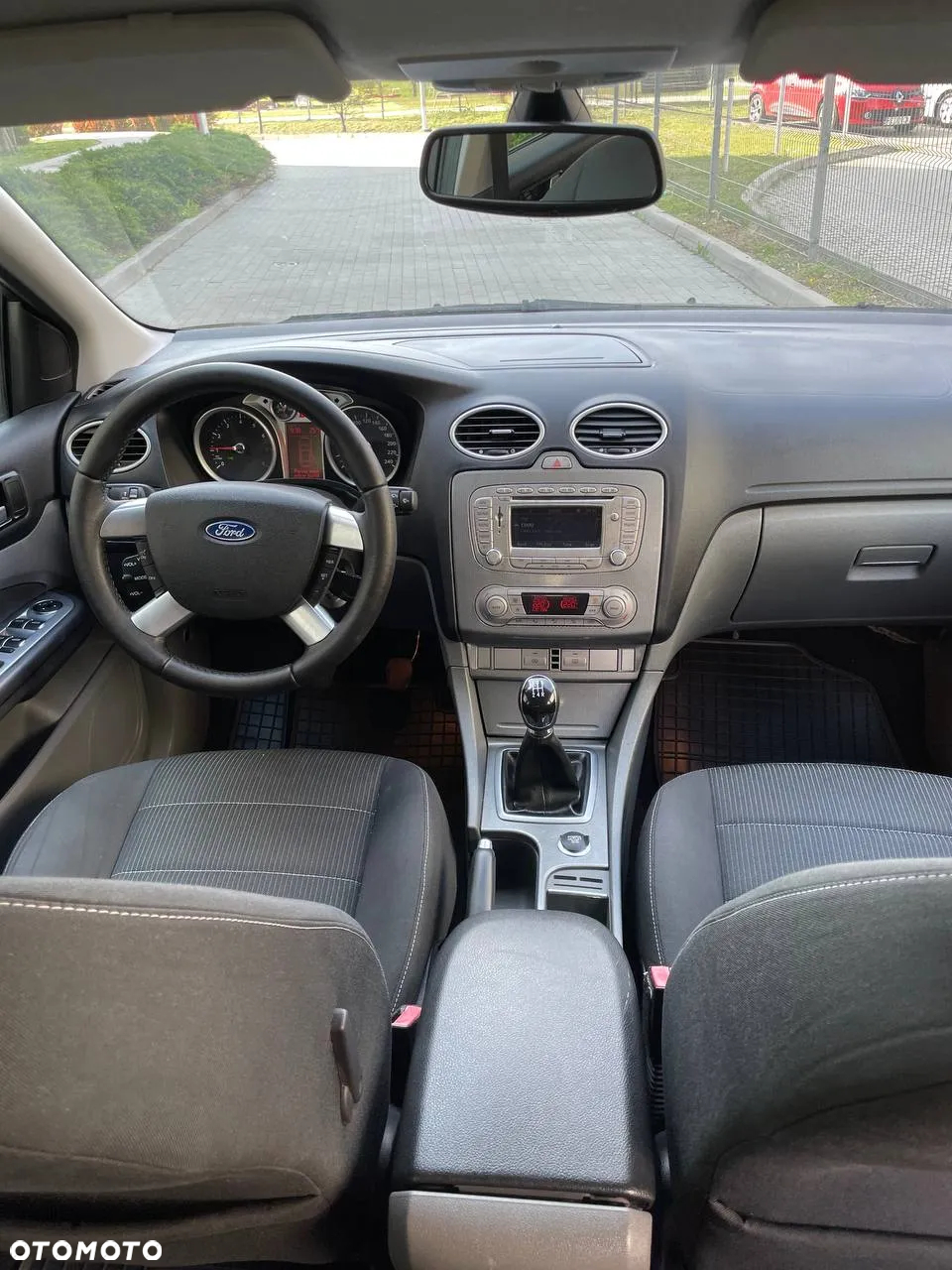 Ford Focus 1.8 Titanium - 10