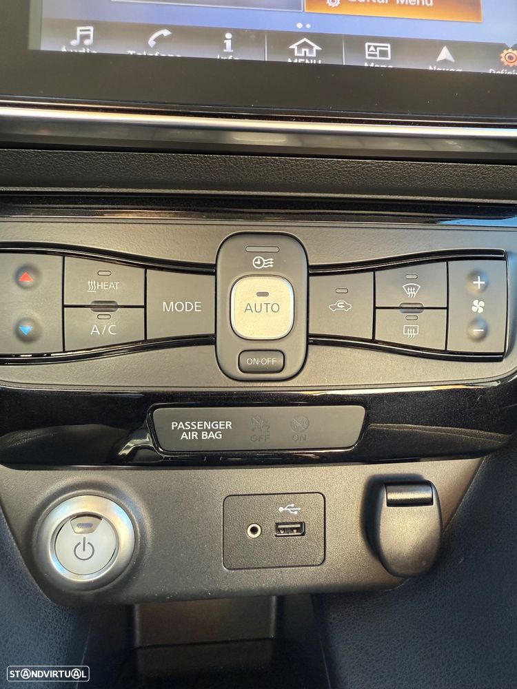 Nissan Leaf N-Connecta - 22