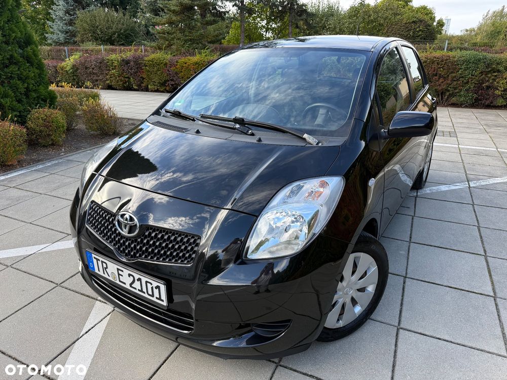 Toyota Yaris 1.3 VVT-i Sol - 22
