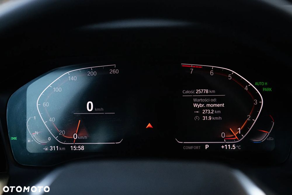 BMW Seria 3 330i xDrive Sport Line - 15