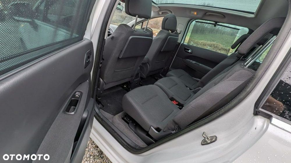 Peugeot 5008 - 16