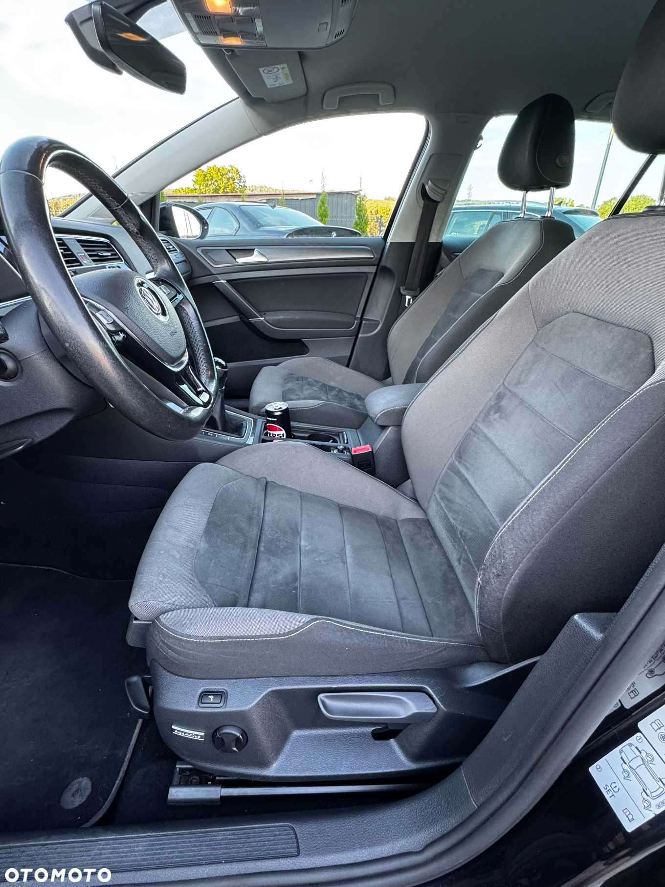 Volkswagen Golf VII 1.5 TSI BMT Highline - 16