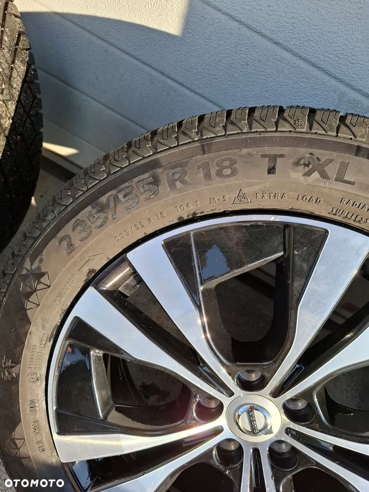 Koła felgi Volvo 235/55 R18 - 8