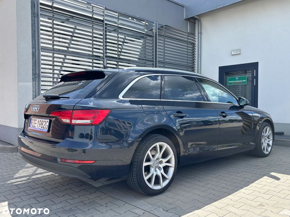 Audi A4 Avant - 11