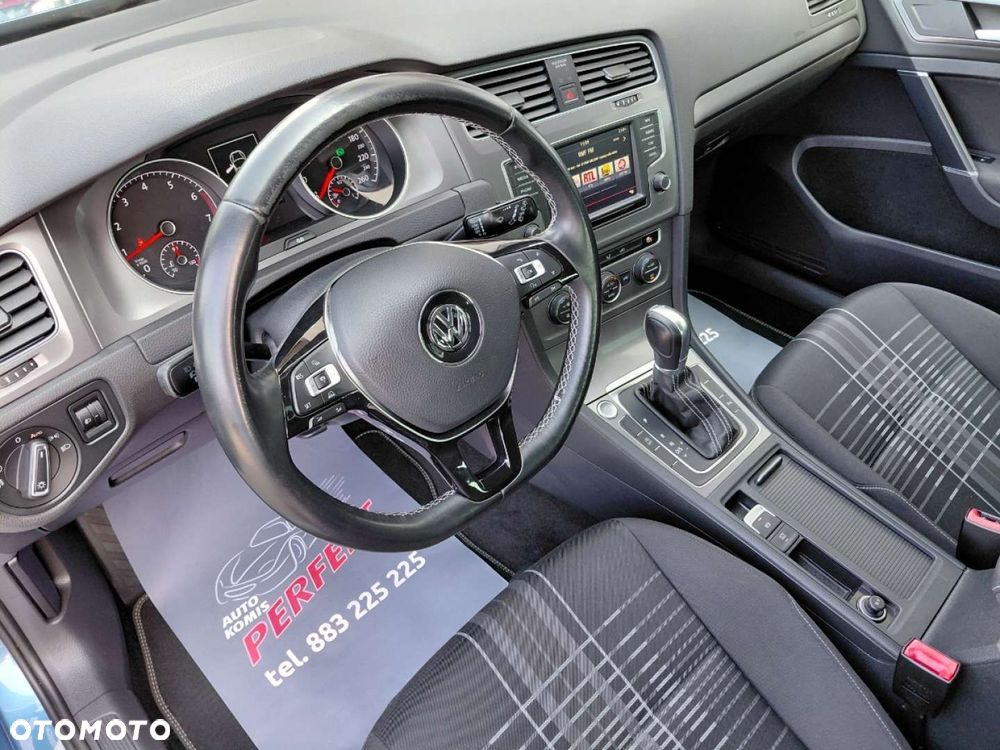 Volkswagen Golf - 11