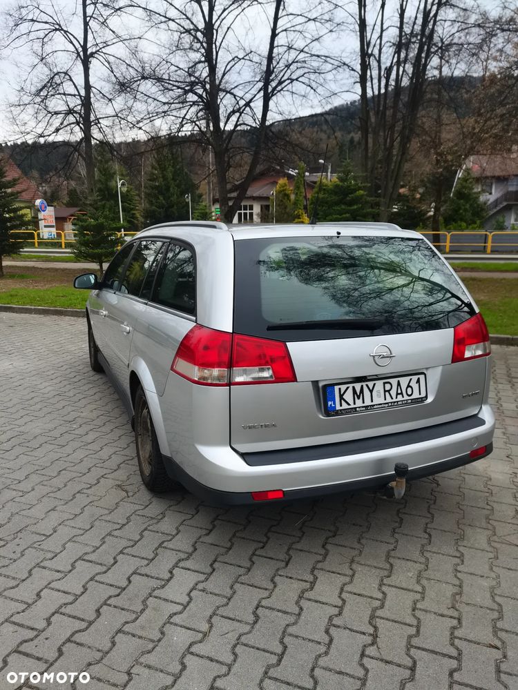 Opel Vectra 1.9 CDTI Essentia - 10