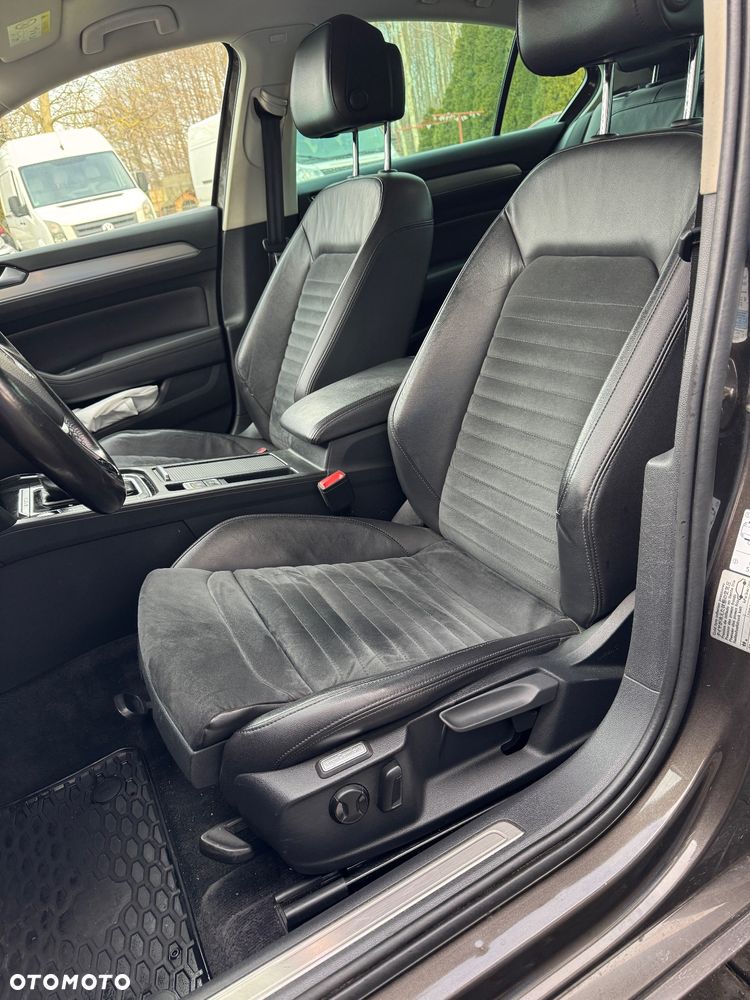 Volkswagen Passat 2.0 TDI BMT 4Mot Highline DSG - 39