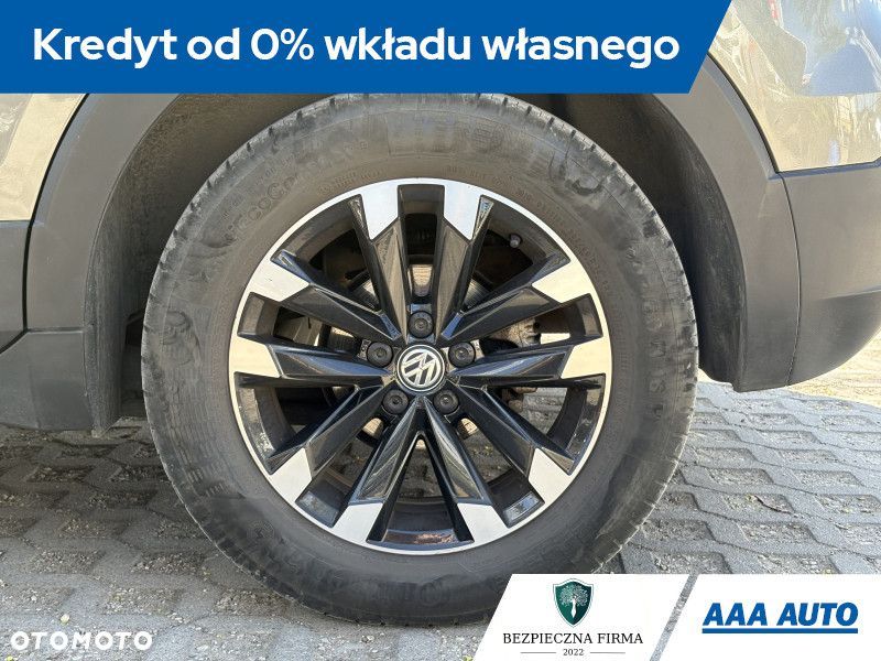 Volkswagen T-Cross - 14