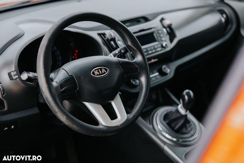 Kia Sportage 1.7 CRDI 2WD Attract - 12