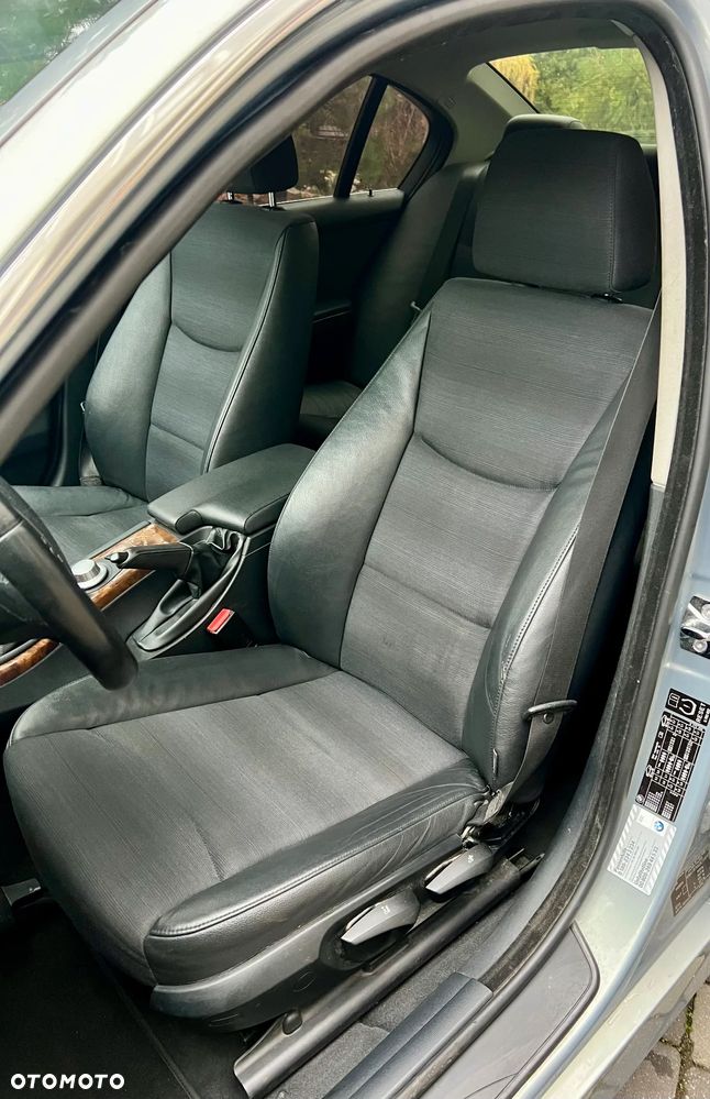 BMW Seria 3 325i - 19