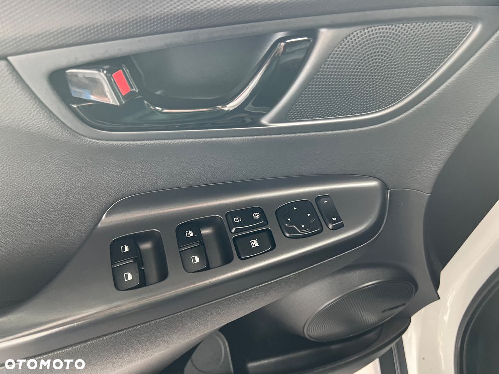 Hyundai Kona - 24