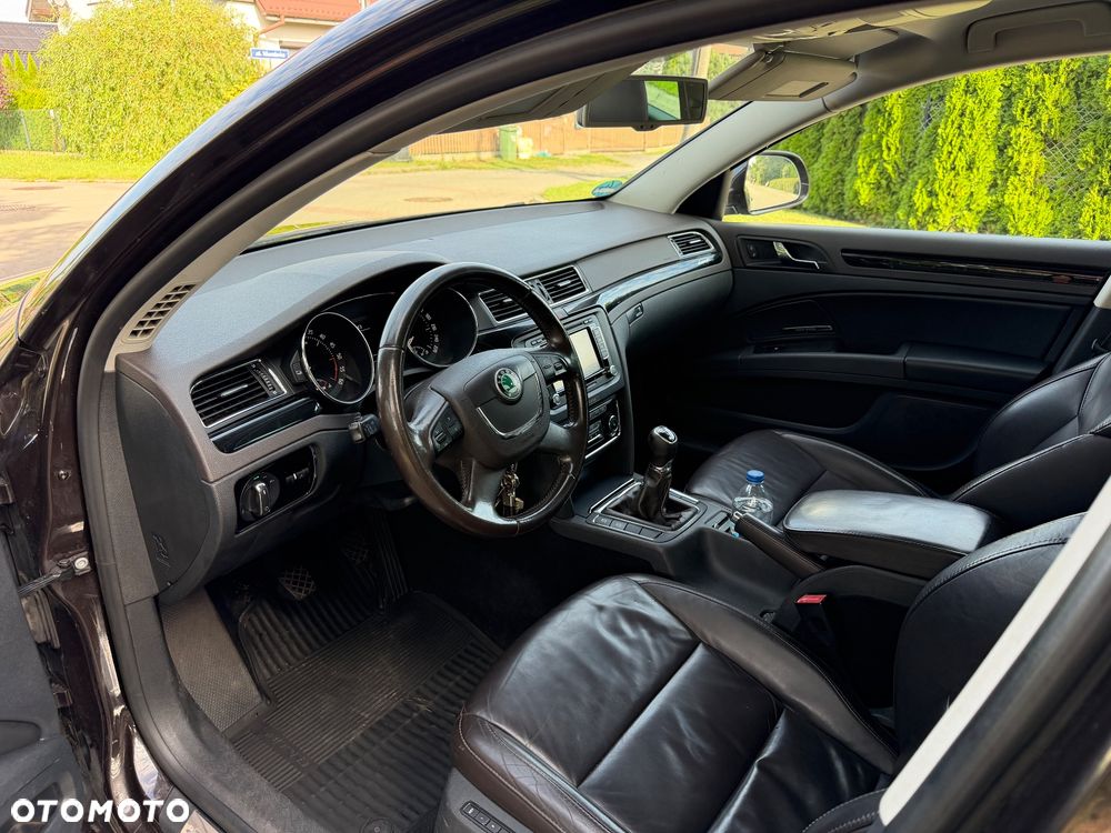 Skoda Superb 2.0 TDI 4x4 L&K - 10