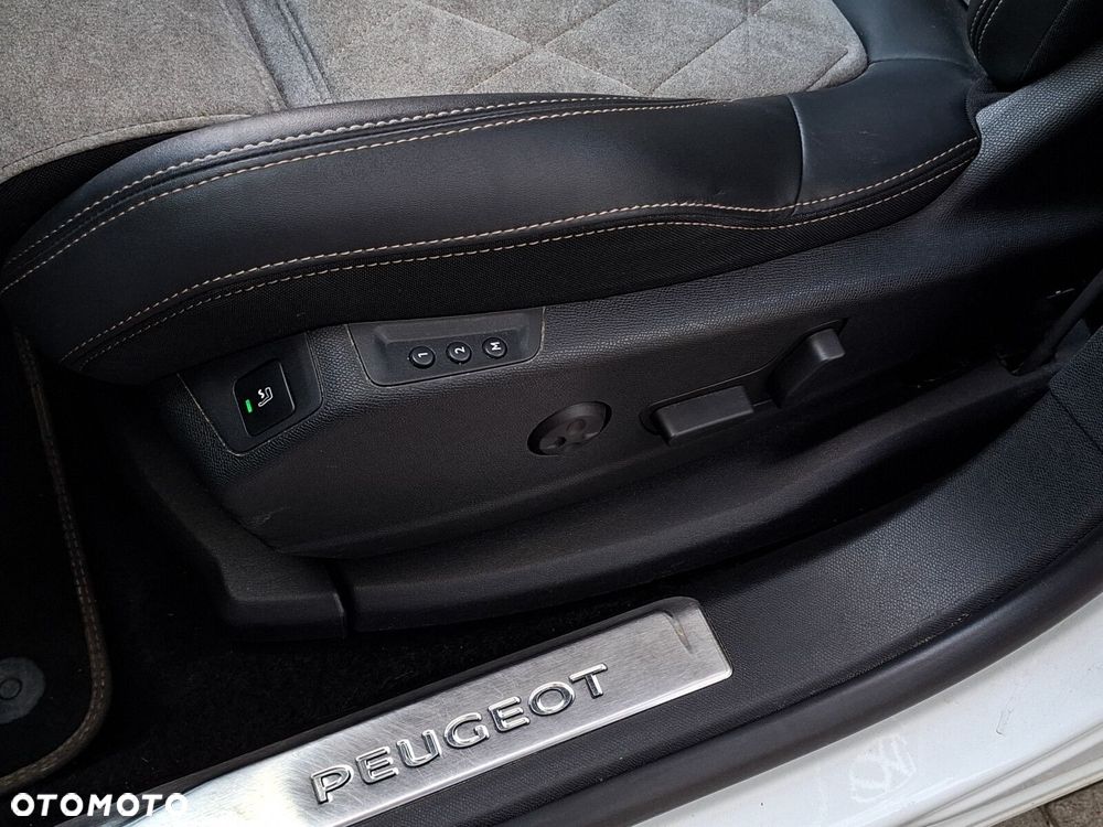 Peugeot 3008 - 14