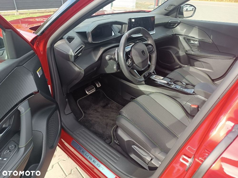 Peugeot 2008 - 12