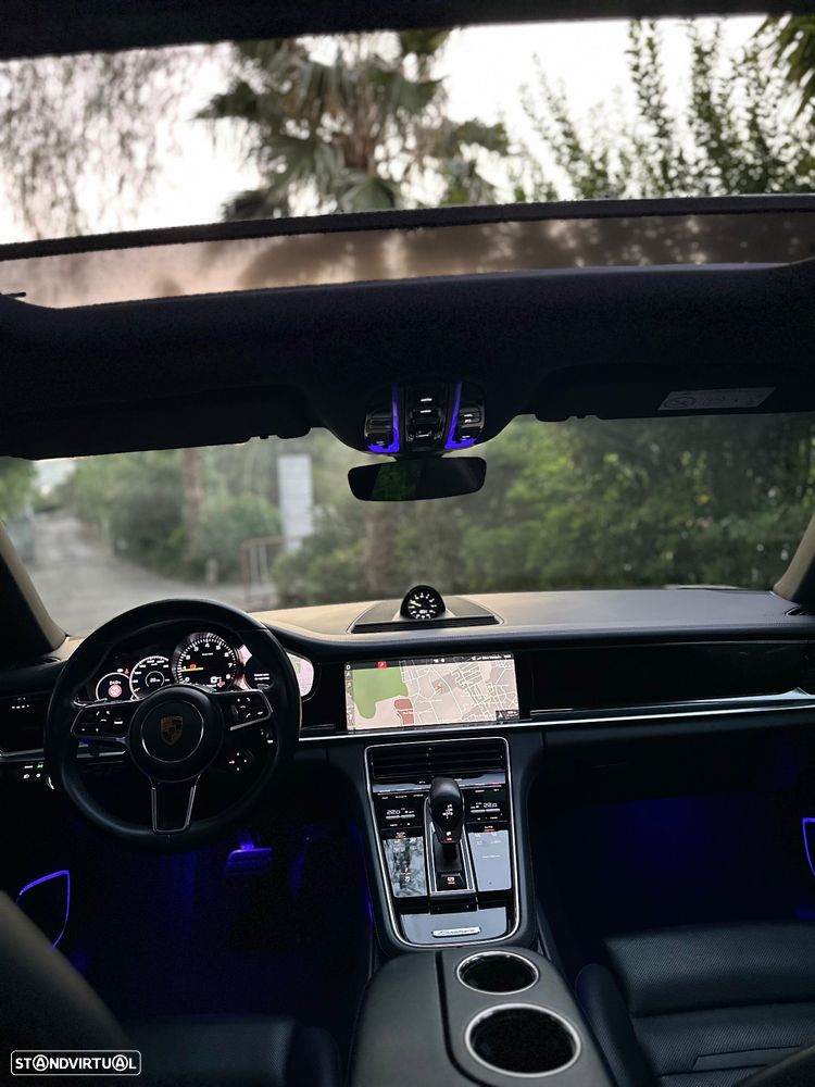 Porsche Panamera Sport Turismo 4 E-Hybrid - 13