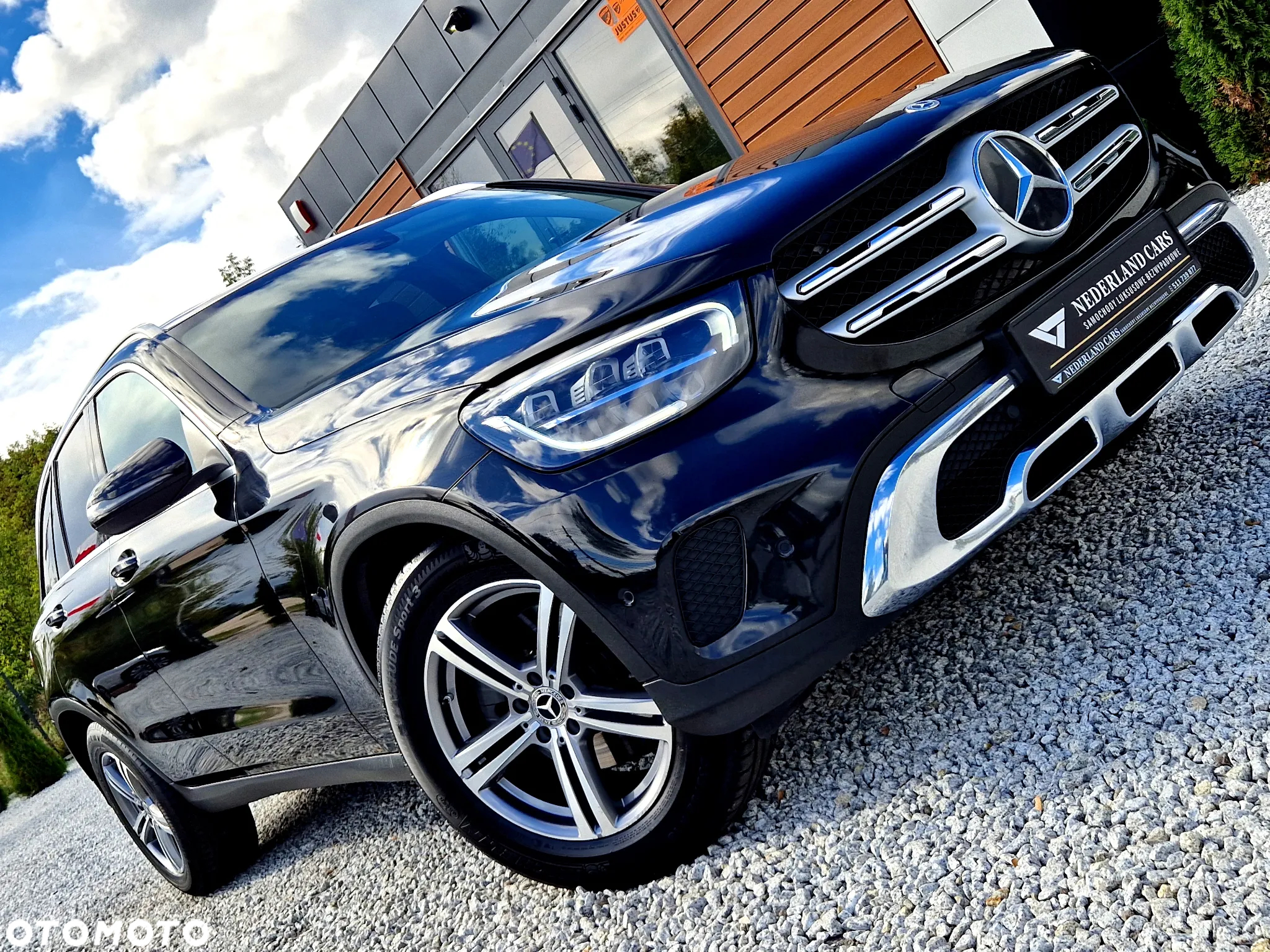Mercedes-Benz GLC - 4