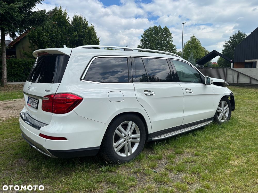 Mercedes-Benz GL 500 4-Matic - 11