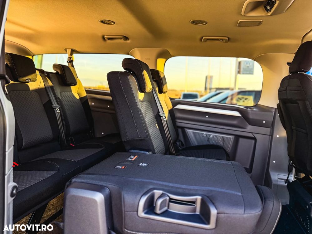 Volkswagen Caravelle - 18