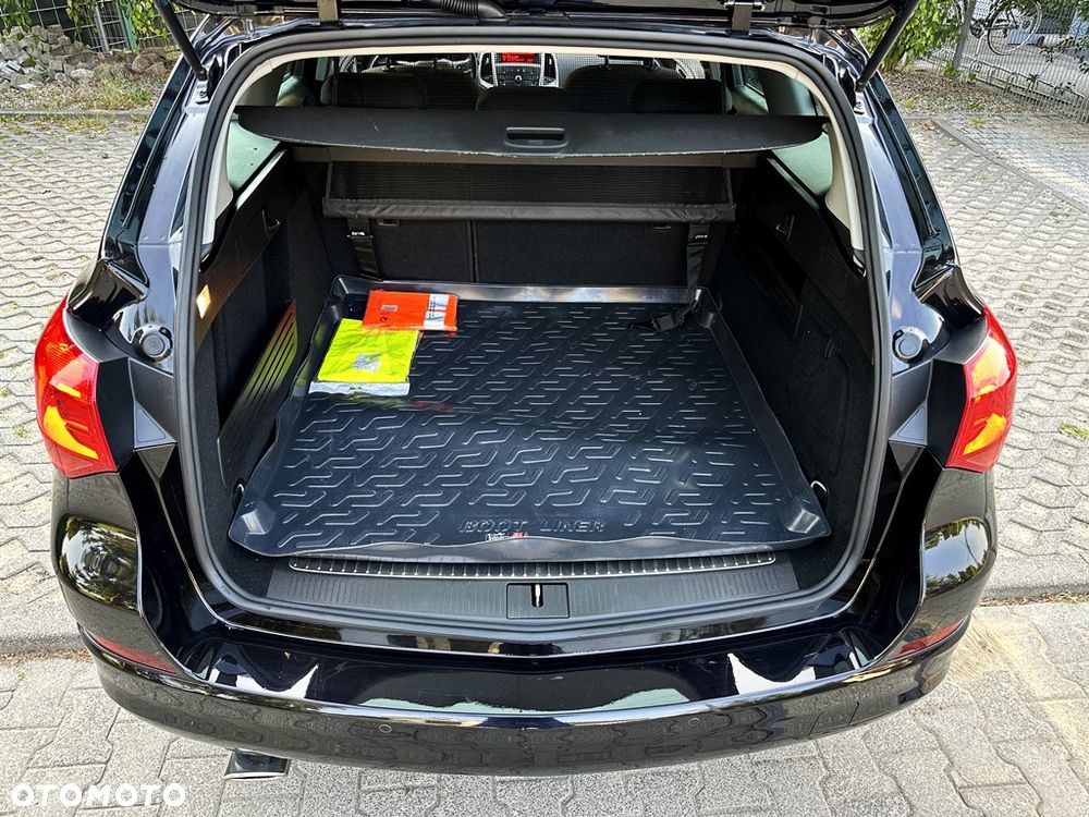 Opel Astra 1.4 Turbo Design Edition - 19